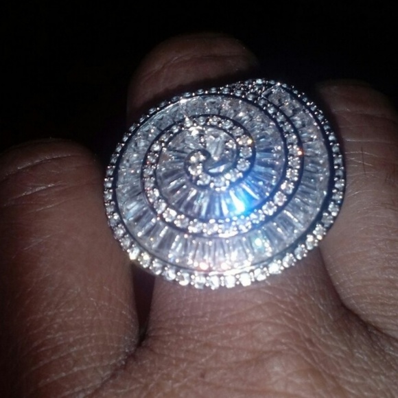 KATRINA - Picture 2 of 7